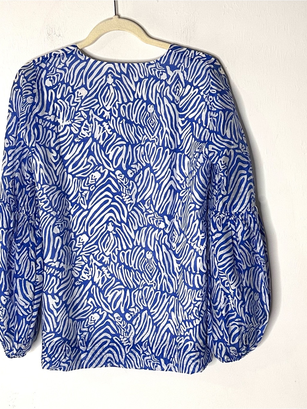 New! Lilly Pulitzer Women's Laurelie Top, Martinique Blue Zee Bebe 4 - Picture 8 of 8